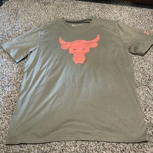Under armour tshirt